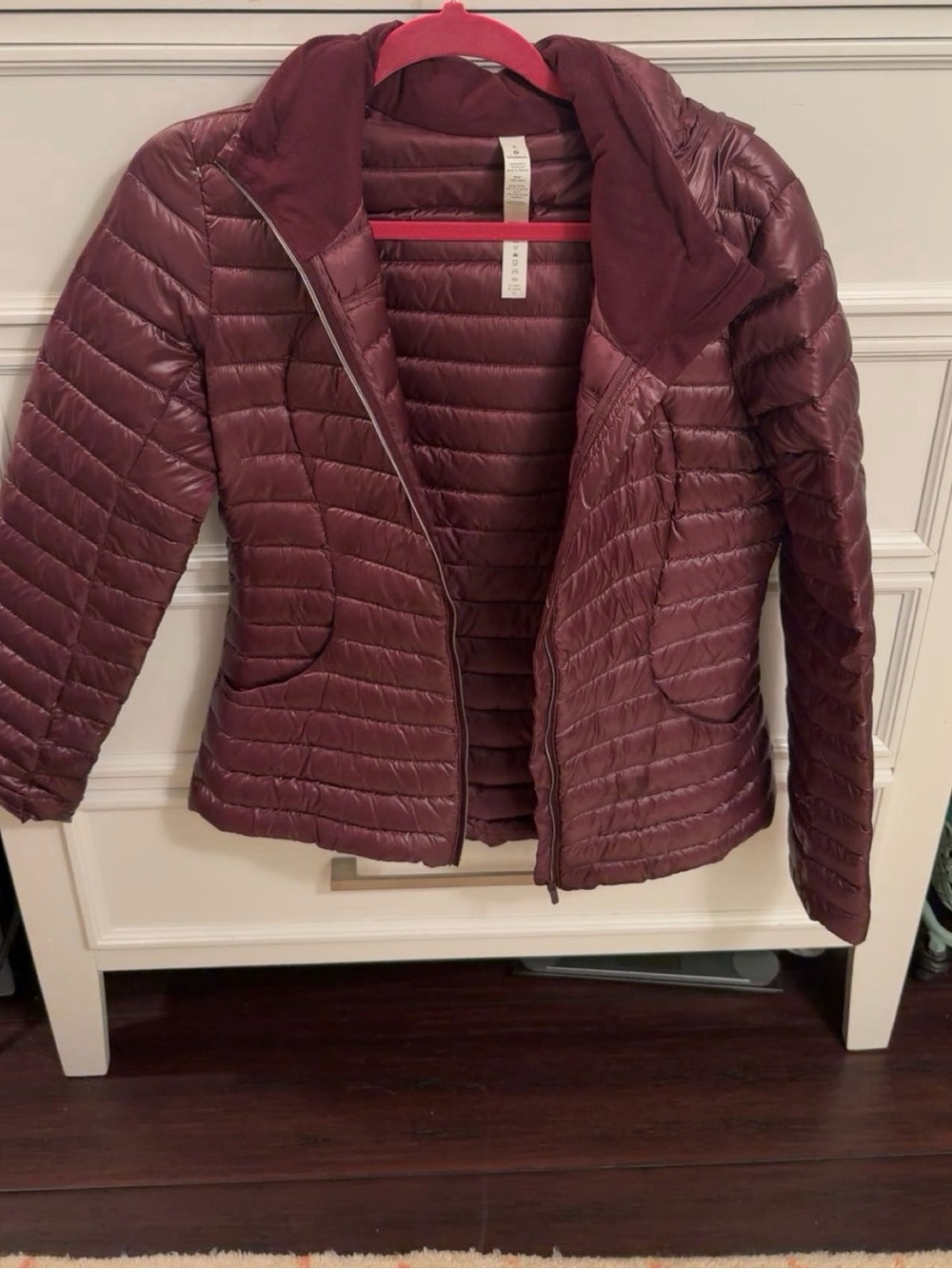 Lululemon Lightweight Quilted Women's Jacket in Burgundy